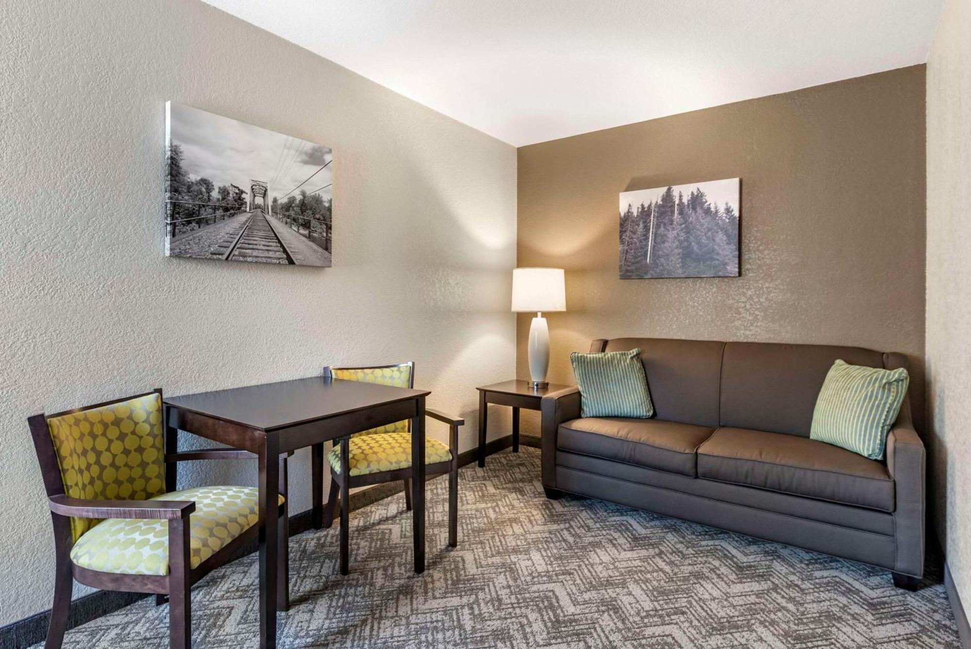 Comfort Inn & Suites Tualatin - Lake Oswego South Exteriér fotografie