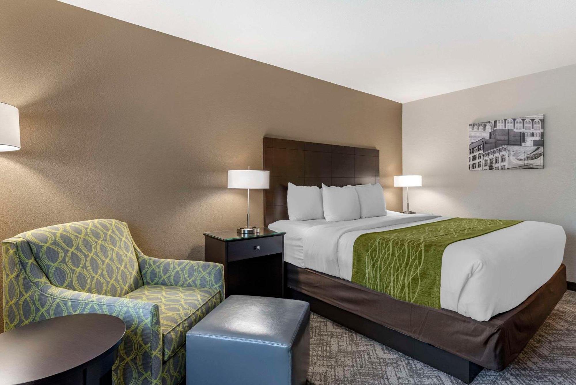 Comfort Inn & Suites Tualatin - Lake Oswego South Exteriér fotografie